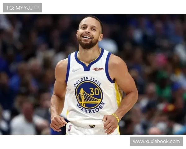 爱德华兹回忆与库里并肩作战时的关键表现与领袖风范 爱德华兹回忆与库里并肩作战时的关键表现与领袖风范